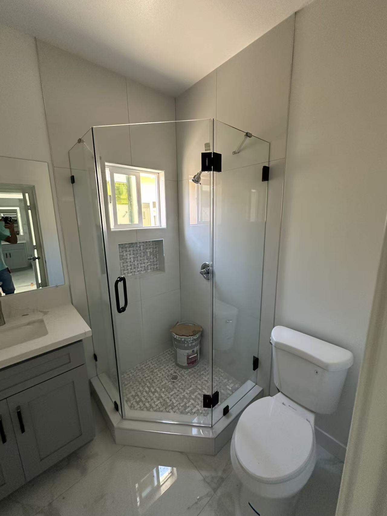 APLUS CUSTOM SHOWER DOOR - Image 4